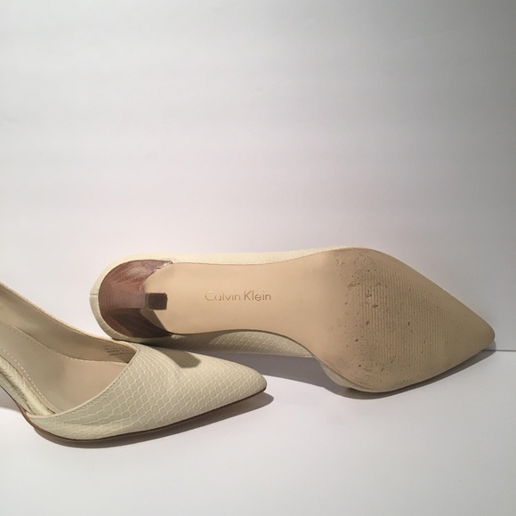 Calvin Klein Women's Faux Snake Skin Pattern Pumps - Picture 5 of 5